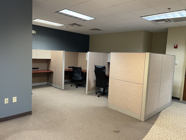 More Photos Of 6495 Shiloh Rd, Alpharetta Office For Sale