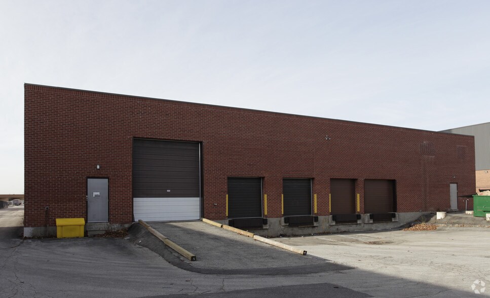 More Photos Of 111 Staffern Dr, Concord Warehouse For Lease