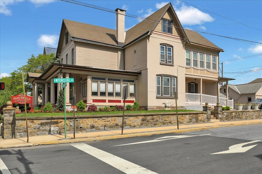 More Photos Of 301 W Lancaster Ave, Shillington Office For Sale