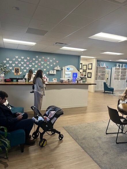 More Photos Of 3490 Independence Dr, Birmingham Office Residential For Lease