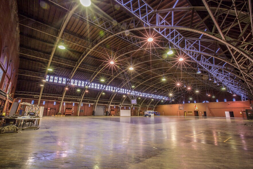 More Photos Of 900 Adams Ave, Scranton Specialty For Lease