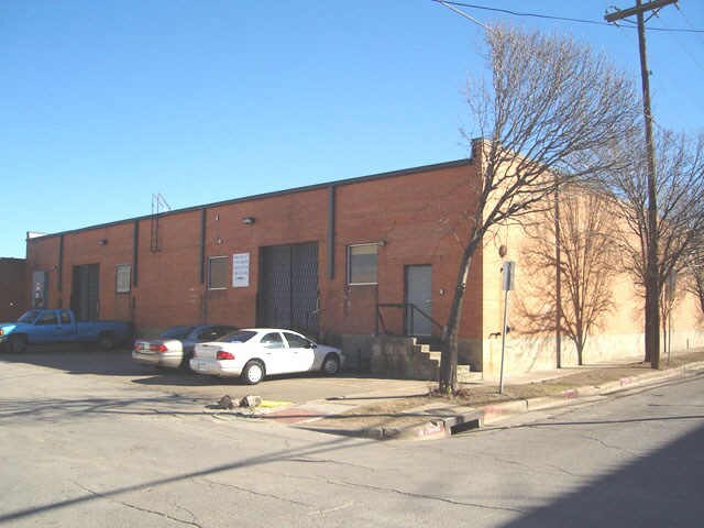 More Photos Of 2805 Canton St, Dallas Distribution For Lease