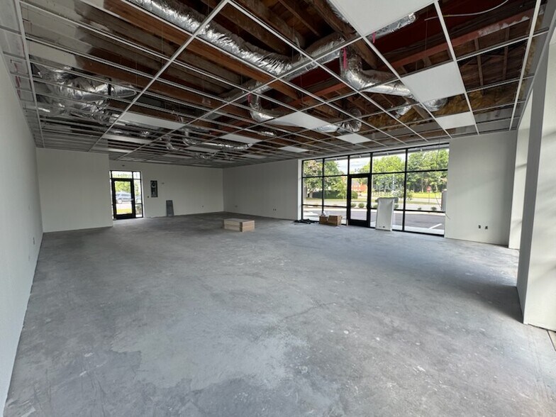 More Photos Of 420 Chaney Ave, Jacksonville Storefront For Lease