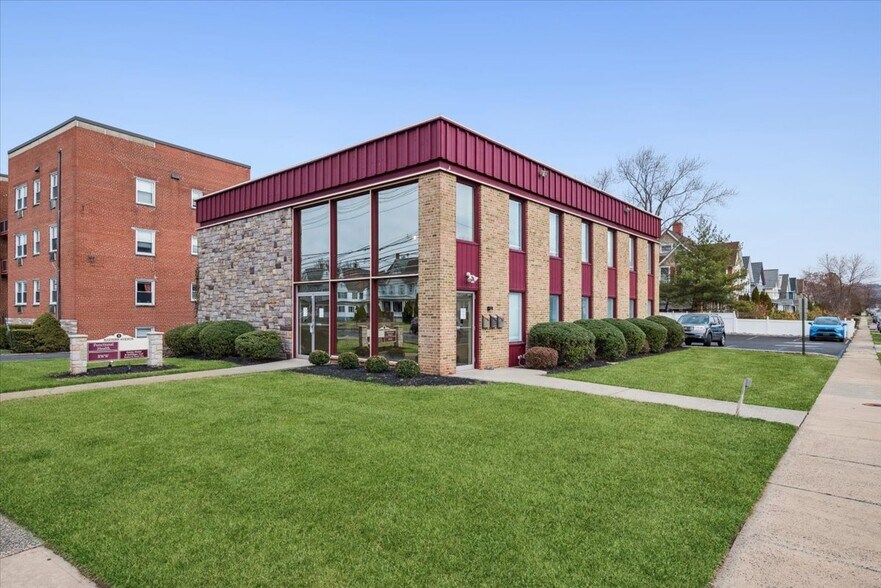 Primary Photo Of 1 Eastern Ave, Somerville Office For Sale