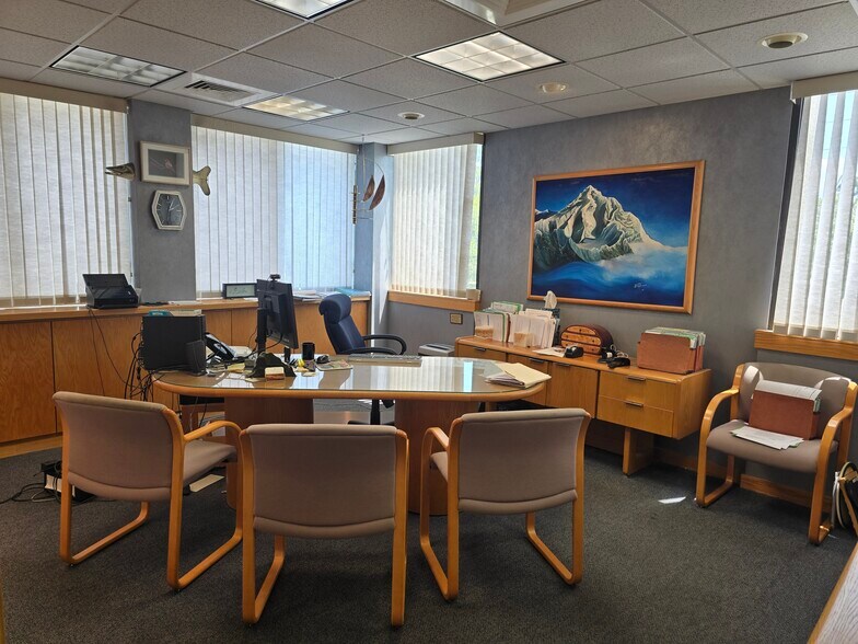 More Photos Of 3949 Evans Ave, Fort Myers Medical For Sale