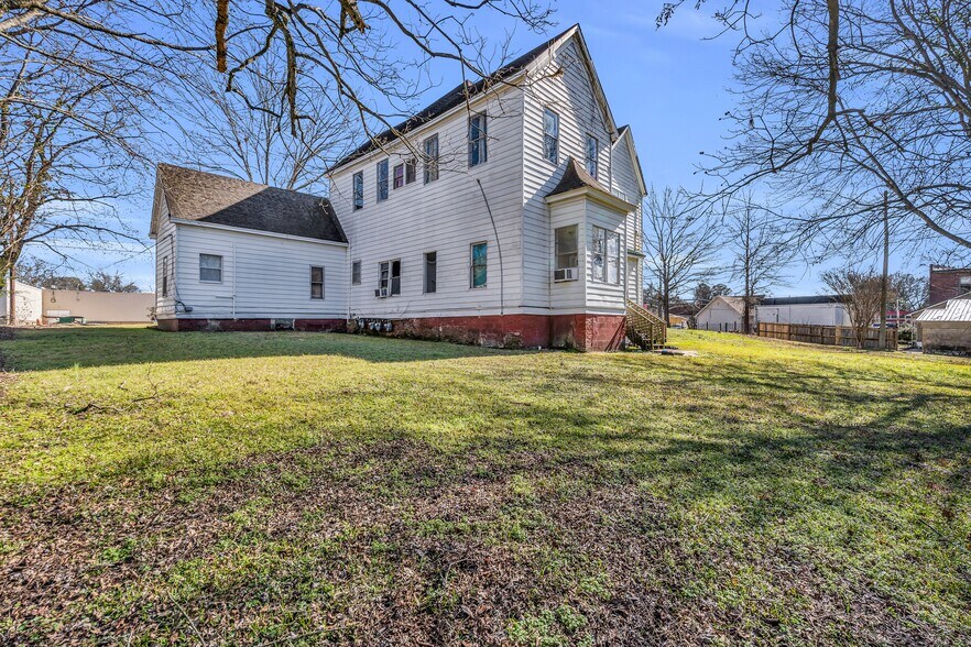 More Photos Of 123 Cottrell st, West Point Multifamily For Sale