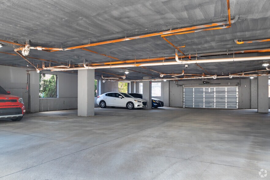 More Photos Of 138 Huling Ave, Memphis Multifamily For Sale