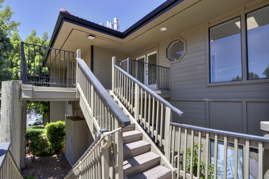 More Photos Of 7509 Madison Ave, Citrus Heights Office For Sale