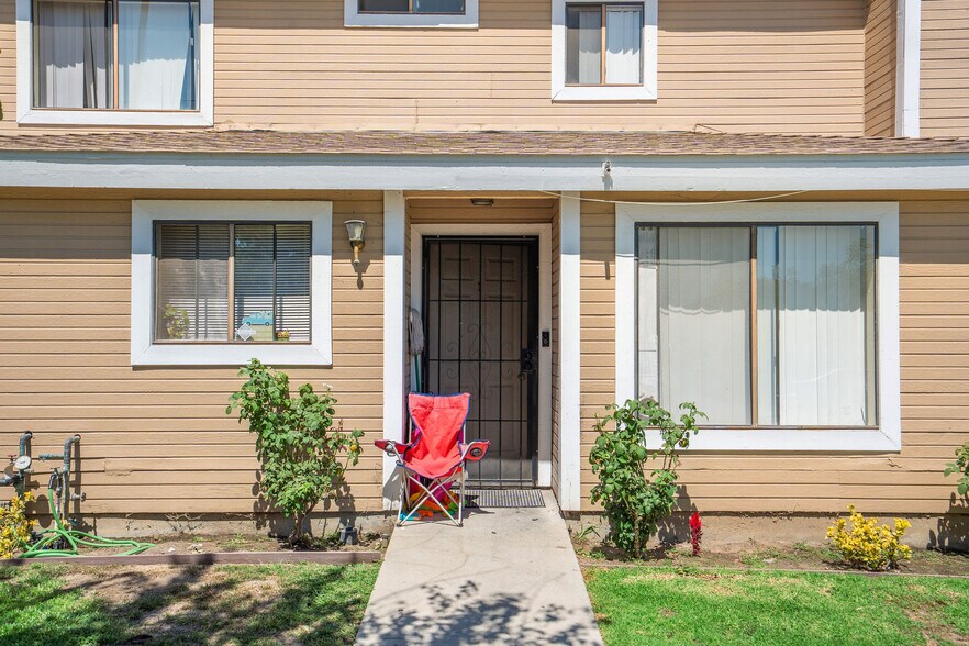 More Photos Of 1629 W 208th St, Torrance Apartments For Sale