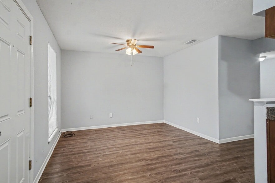 More Photos Of 1205 Avenue A, Katy Apartments For Sale