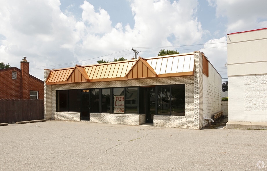 32940 Cherry Hill Rd, Garden City, MI 48135 Freestanding For Sale