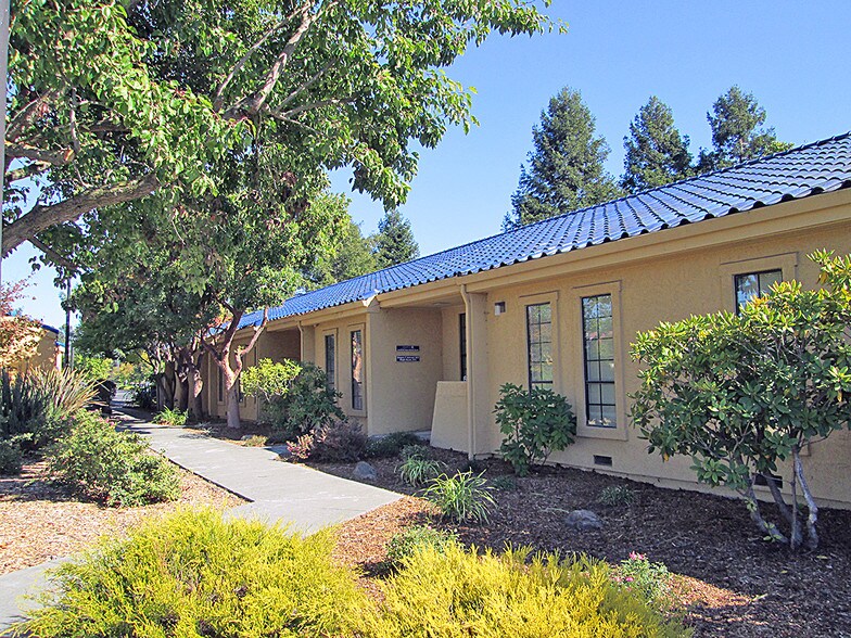 More Photos Of 1476 Professional Dr, Petaluma Medical For Sale