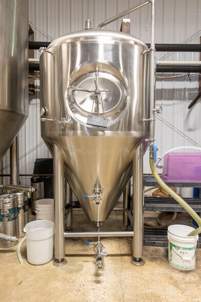 More Photos Of 65 Silver St, Sheffield Warehouse For Sale