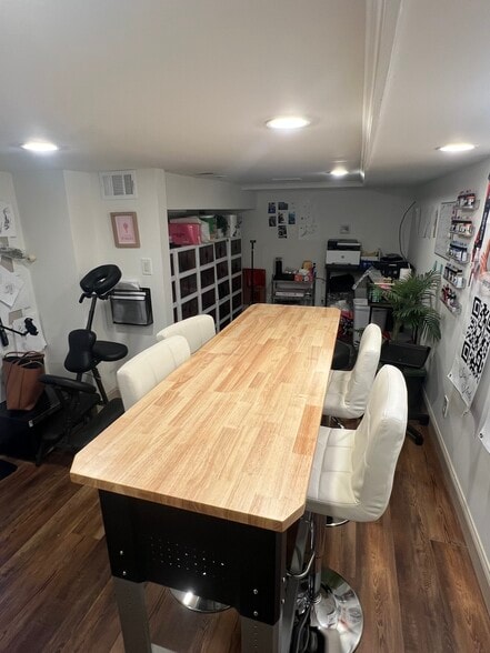 More Photos Of 1105 Taylorsville Rd, Washington Crossing Office For Lease