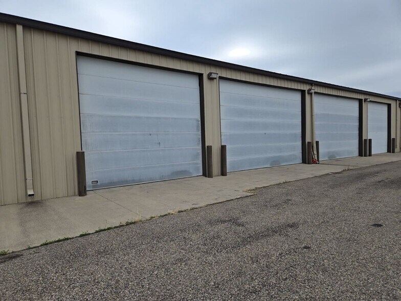 Primary Photo Of 1906 Airport Court, Great Falls Industrial For Lease