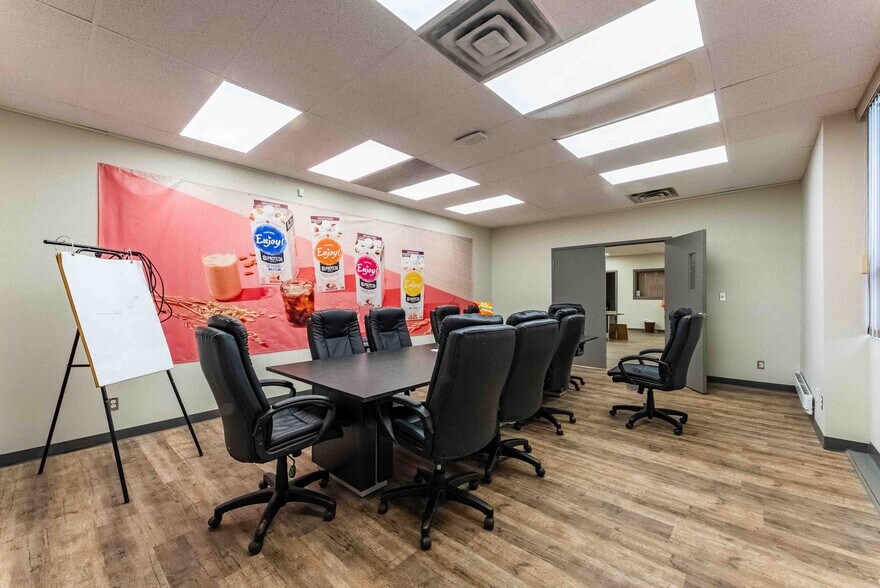 More Photos Of 500 Barrydowne Rd, Sudbury Manufacturing For Sale