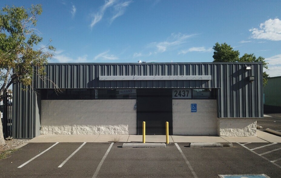 More Photos Of 2437 Menaul Blvd NE, Albuquerque Freestanding For Sale
