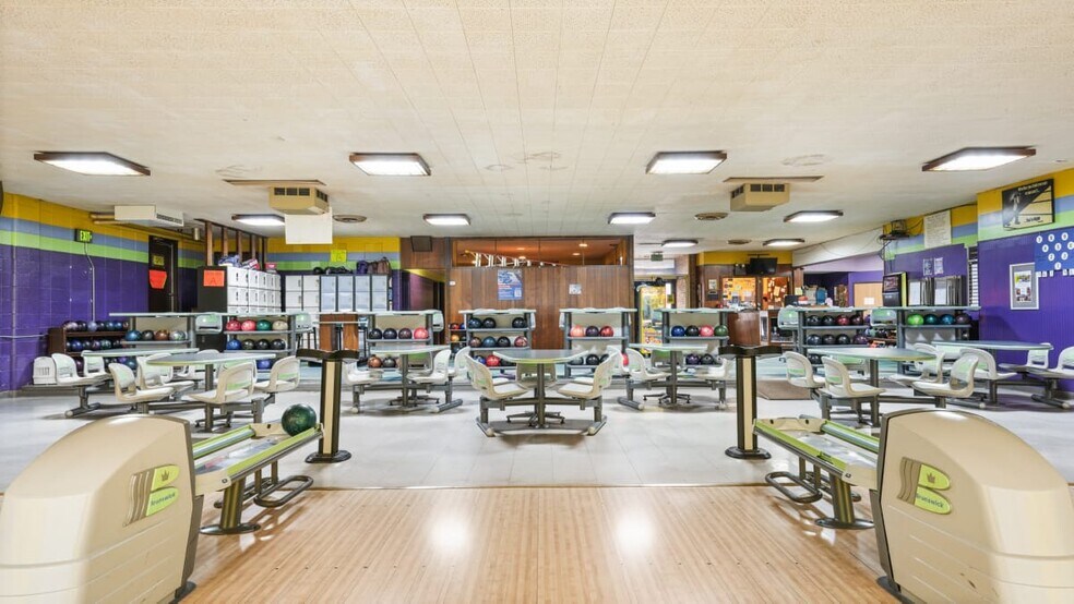 More Photos Of 210 Superior Ave, Tomah Bowling Alley For Sale