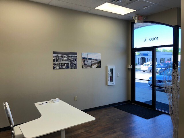 More Photos Of 1000 Taylor Station Rd, Gahanna Light Distribution For Lease