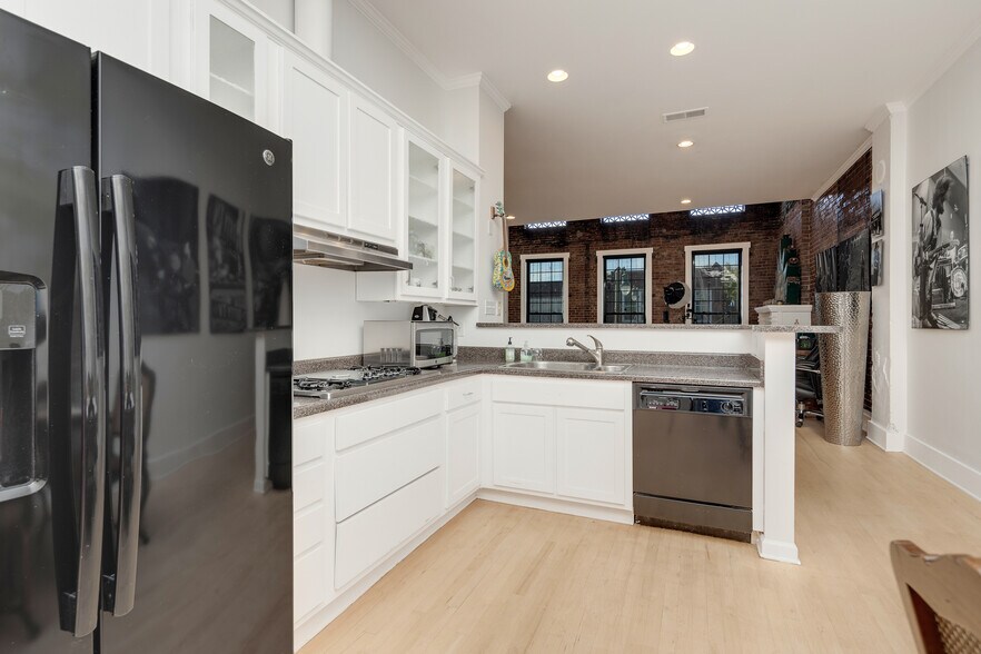 More Photos Of 508-510 S Main St, Memphis Apartments For Sale
