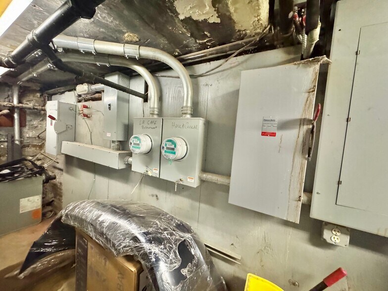 More Photos Of 103 Havemeyer St, Brooklyn Apartments For Sale