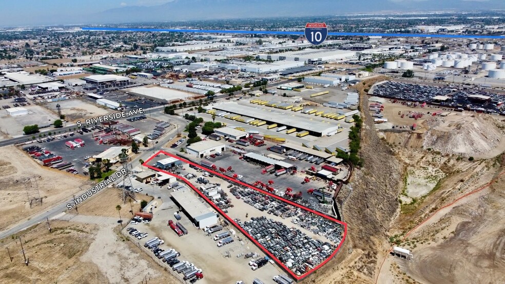 More Photos Of 2821 Industrial Dr, Bloomington Auto Salvage Facility For Sale
