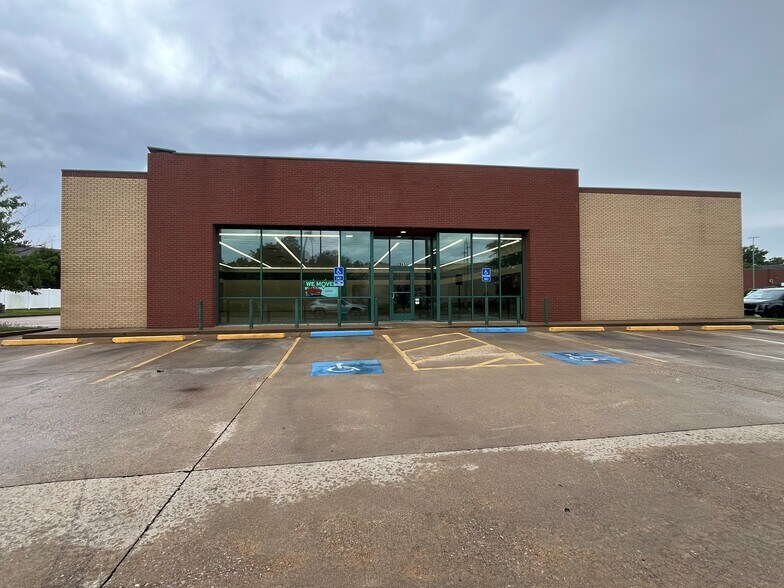 More Photos Of 2841 Kirby Whitten Rd, Bartlett Freestanding For Sale