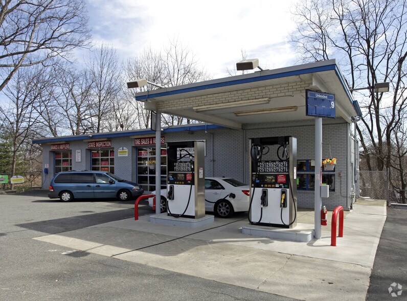 More Photos Of 53 Lakeside Blvd, Hopatcong Service Station For Sale