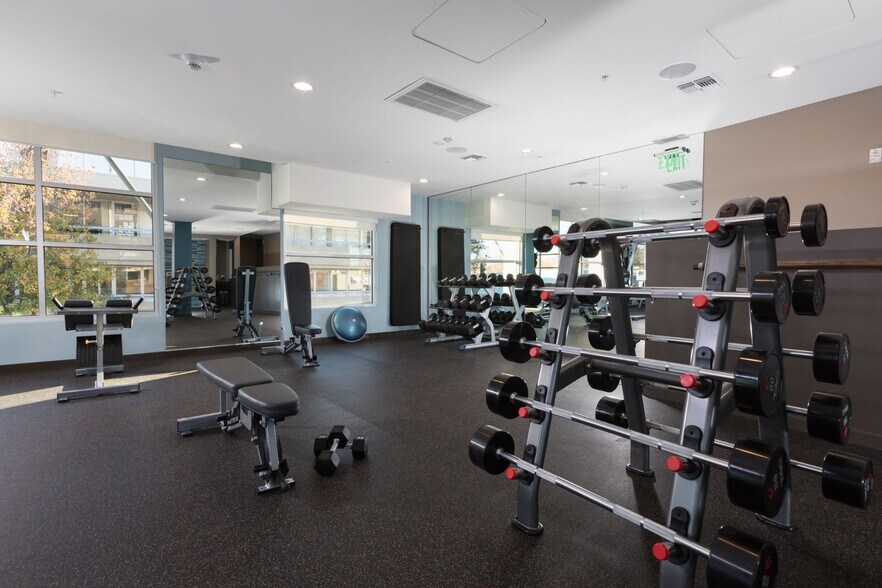 More Photos Of 1500 N California Blvd, Walnut Creek Apartments For Lease