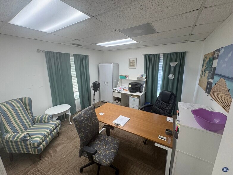More Photos Of 2800-2850 Lake Washington Rd, Melbourne Medical For Lease