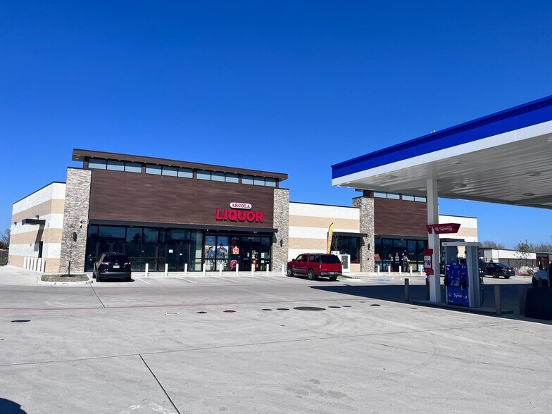 More Photos Of 14105 Highway 6, Rosharon Service Station For Lease