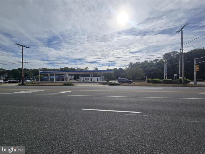 More Photos Of 7 N Lincoln Ave, Vineland General Retail For Sale