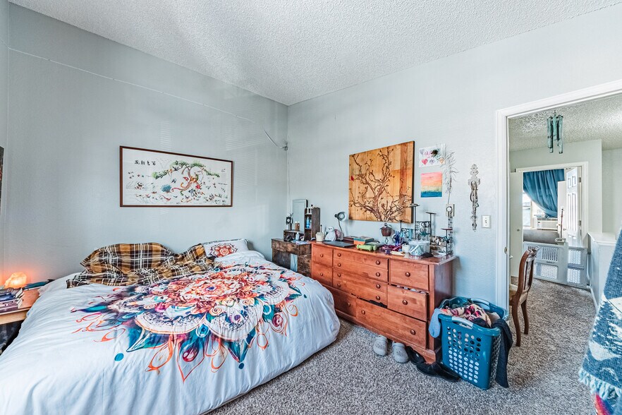 More Photos Of 6970 Peyote Way, Colorado Springs Apartments For Sale