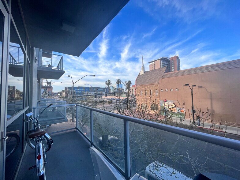 More Photos Of 353 E Bonneville Ave, Las Vegas Apartments For Lease