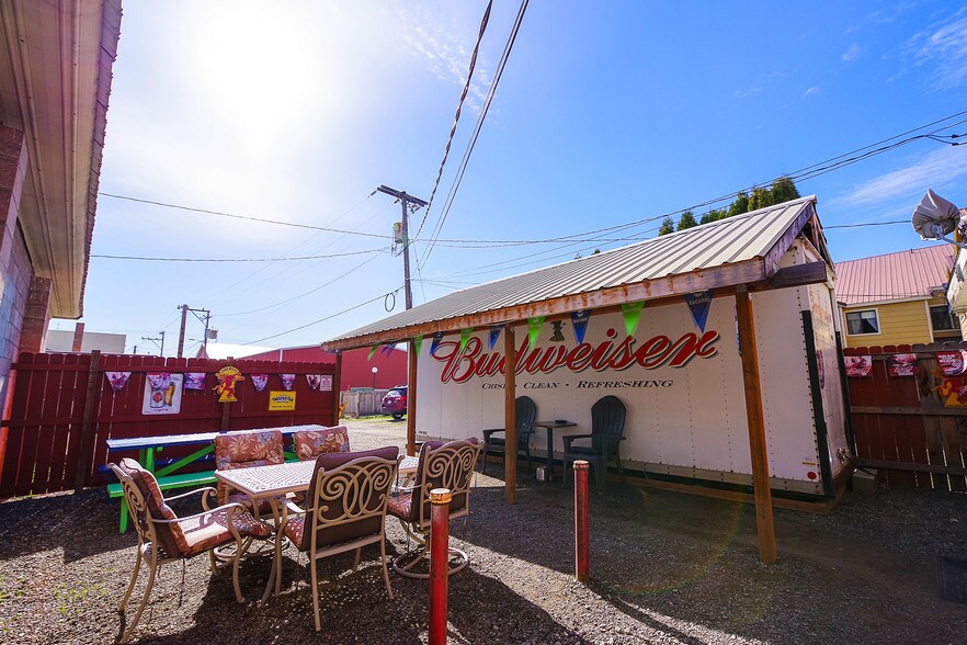 More Photos Of 112 N Pennsylvania Ave, Cle Elum General Retail For Sale