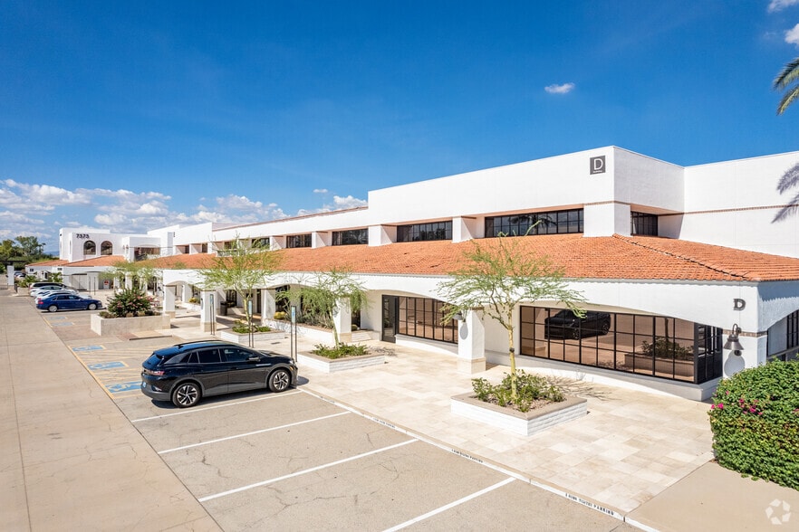 More Photos Of 7373 N Scottsdale Rd, Scottsdale Medical For Lease