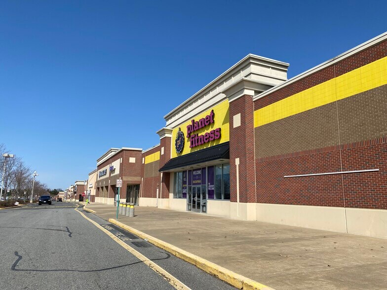 More Photos Of 9723 Jefferson Davis Hwy, Fredericksburg Health Club For Sale