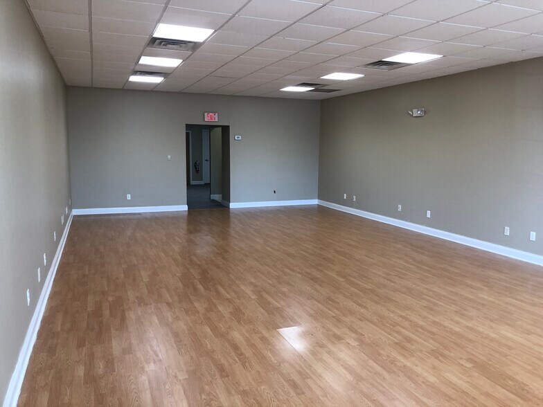 24 Ave, Lambertville, NJ 08530 Office For Lease