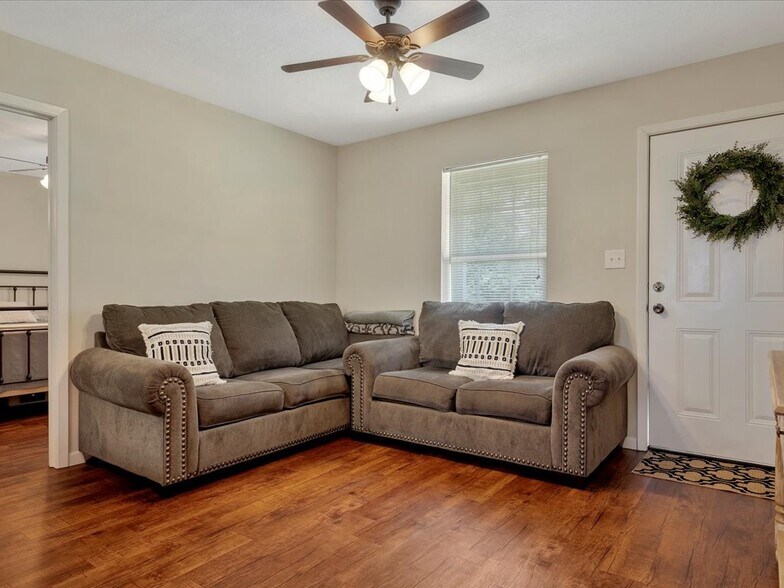 More Photos Of 3205 Sam Rayburn, Brookeland Apartments For Sale