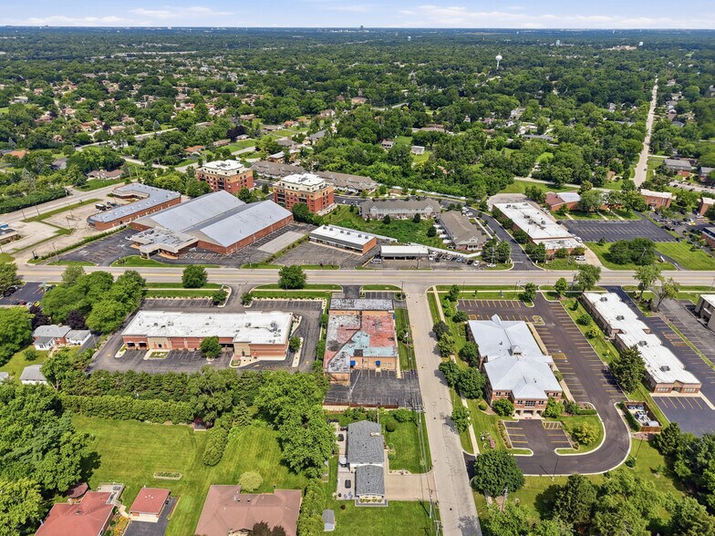More Photos Of 6502-6504 W Joliet Rd, Countryside Office For Sale