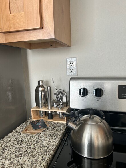 More Photos Of 615 Iron Ave SW, Albuquerque Apartments For Sale