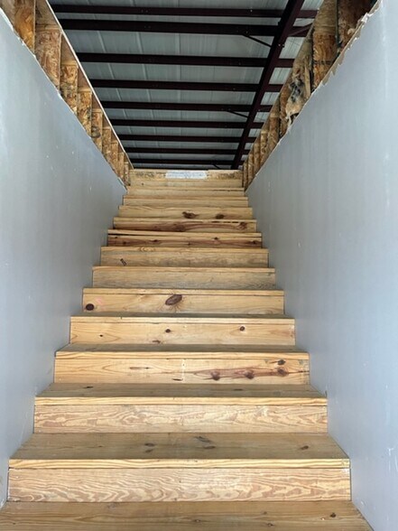 More Photos Of 2728 Decatur St, Kenner Office For Lease