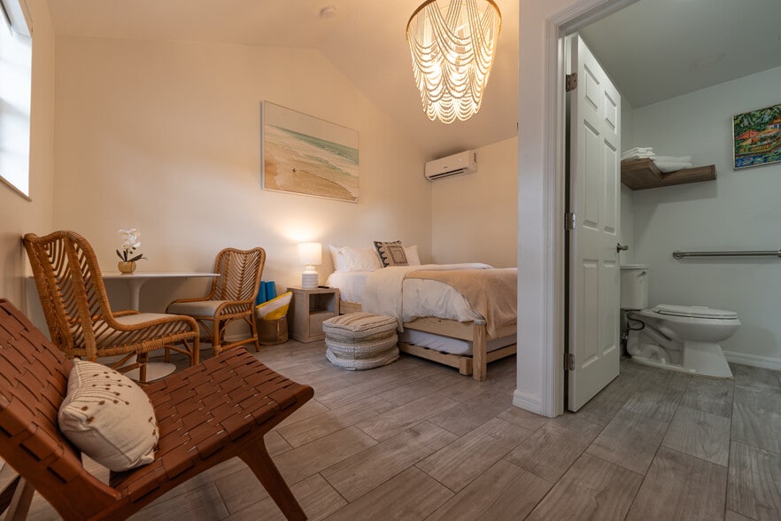 More Photos Of 2502 Tamarind Dr, Hutchinson Island Hotel For Sale
