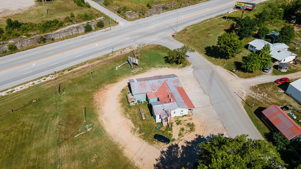 More Photos Of 48 Little Missouri Rd, Jane Restaurant For Sale