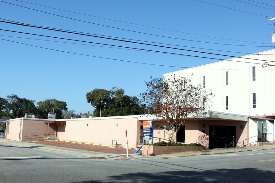 More Photos Of 401 N Baylen St, Pensacola Office For Lease