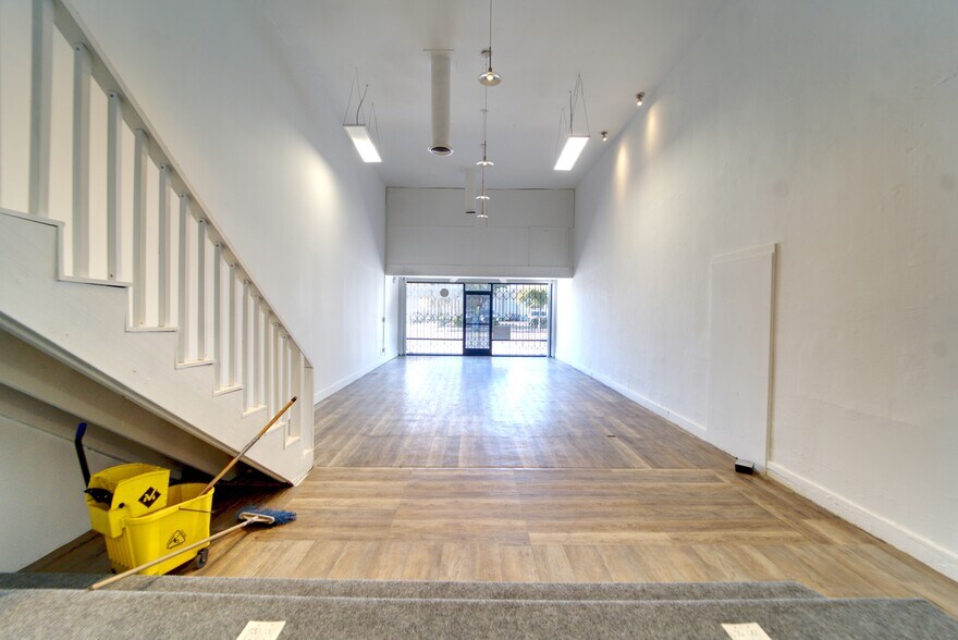 More Photos Of 5968 S Vermont Ave, Los Angeles General Retail For Lease