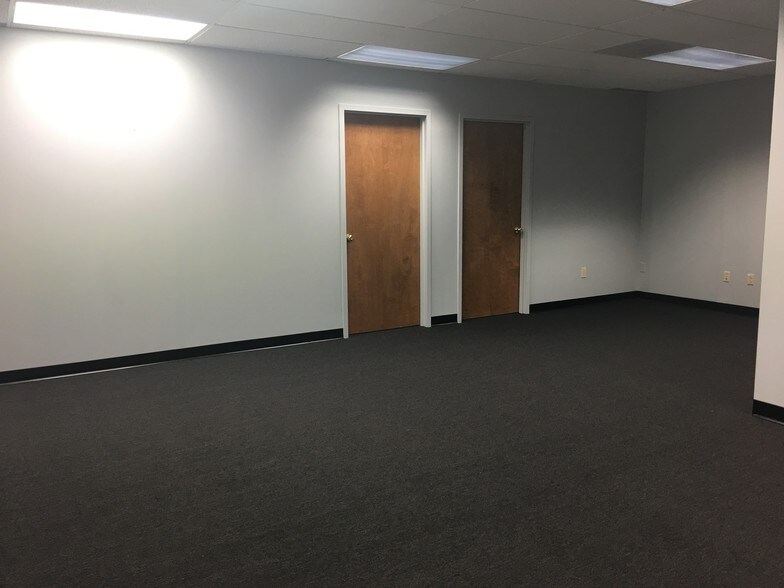 More Photos Of 90 Grove St, Ridgefield Medical For Lease
