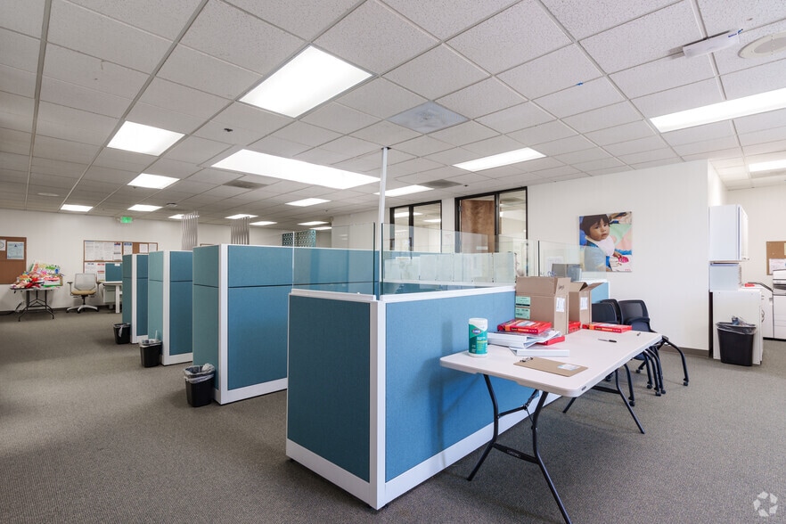More Photos Of 44049 Fremont Blvd, Fremont Research And Development For Lease