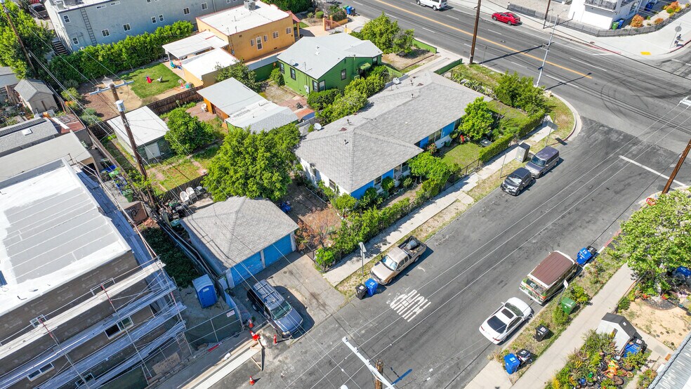 More Photos Of 11202 Oxnard St, North Hollywood Apartments For Sale