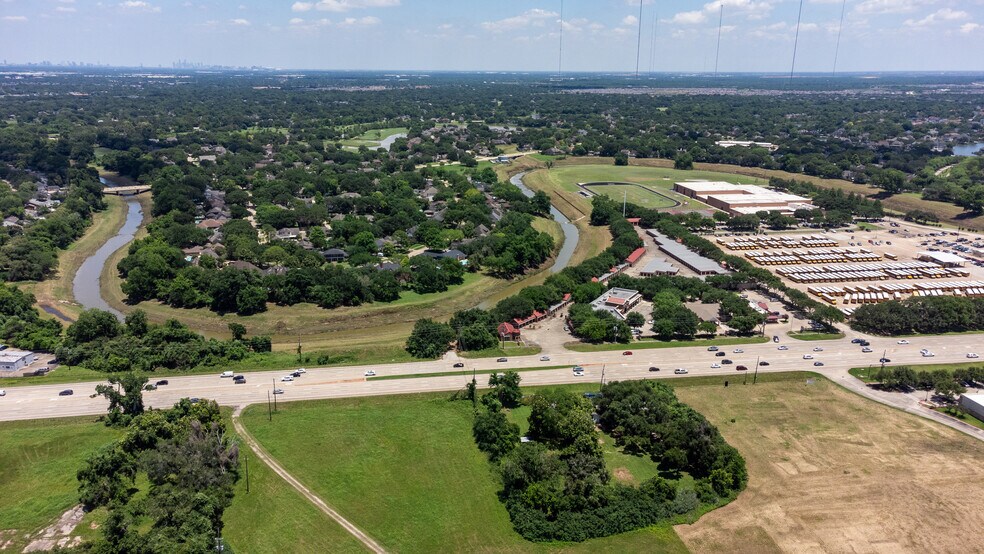 More Photos Of 6810 Hwy 6, Missouri City Office For Sale